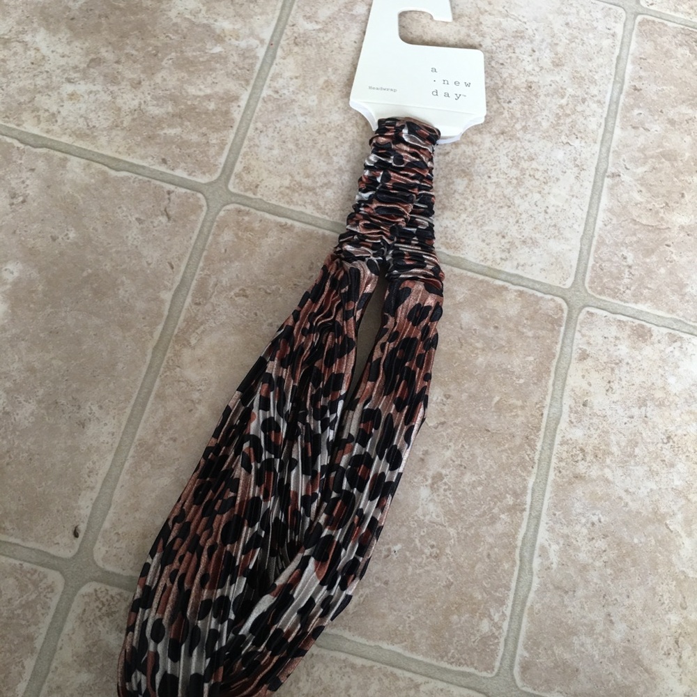 NWT A New Day Cheetah Print Hair Scarf Band